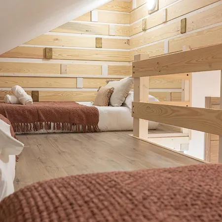 Apartamento Lakhasmi *