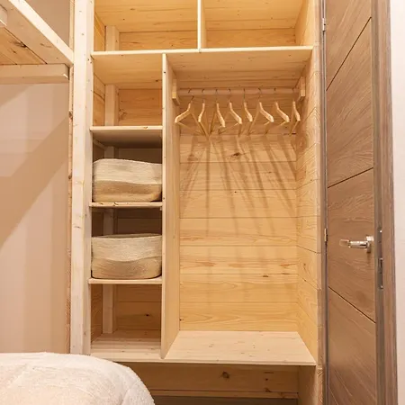 Lakhasmi * Sierra Nevada