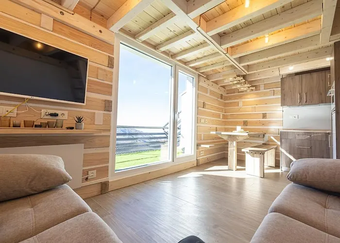 Lakhasmi * סיירה נבדה